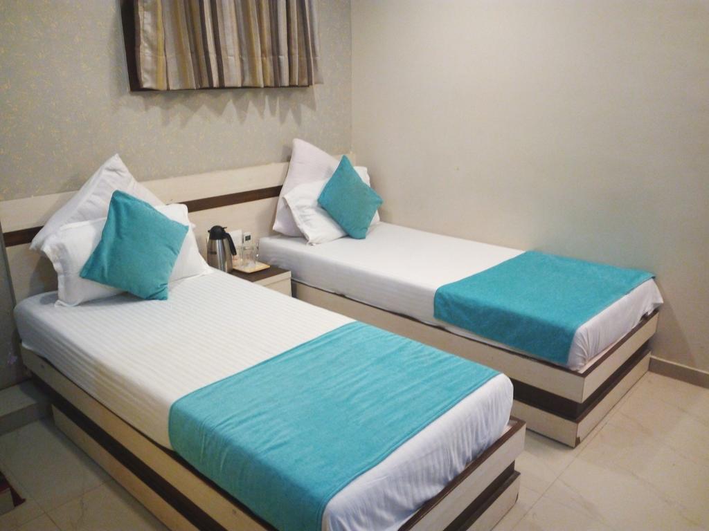Oyo Hotel Sree Balaji Residency Αχμπανταμπάντ Εξωτερικό φωτογραφία